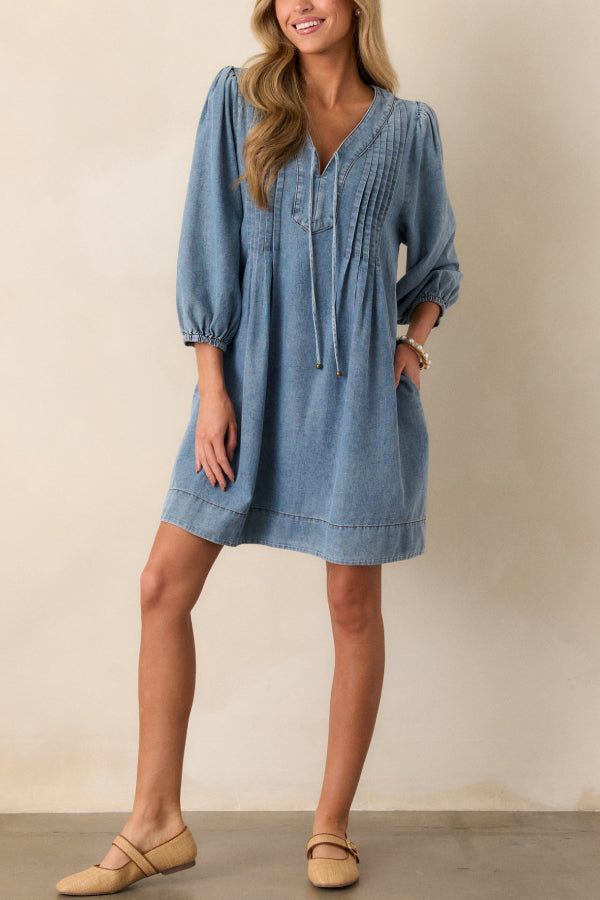 MW | Fate Would Have It Denim Verspielte Falten Tasche A-Linie Minikleid
