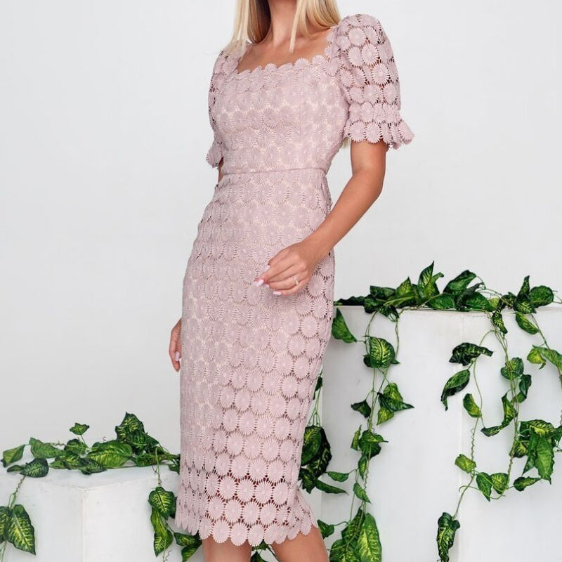 MW | Floral besticktes Midikleid aus Spitze