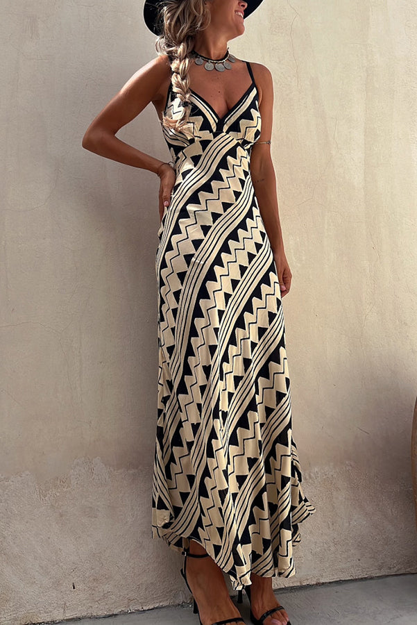 MW | Exklusive Melody Satin Ethnic Print Smocked Back Midi Kleid