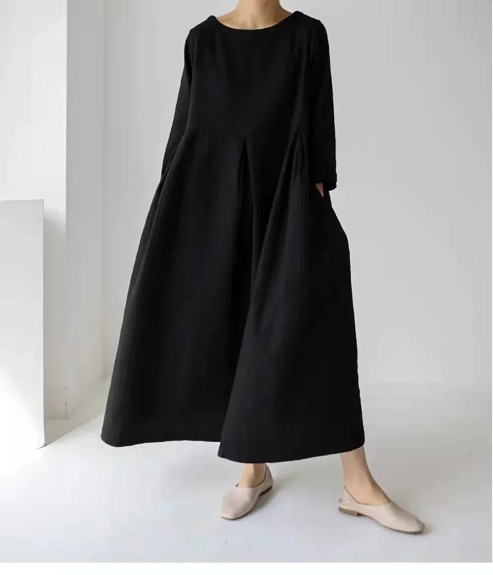 EM | Langes Kleid mit langen Ärmeln