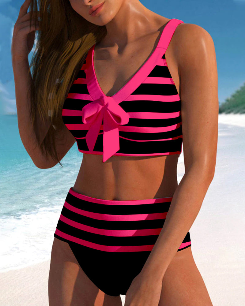 EM | Eleganter bunter Sommerbikini