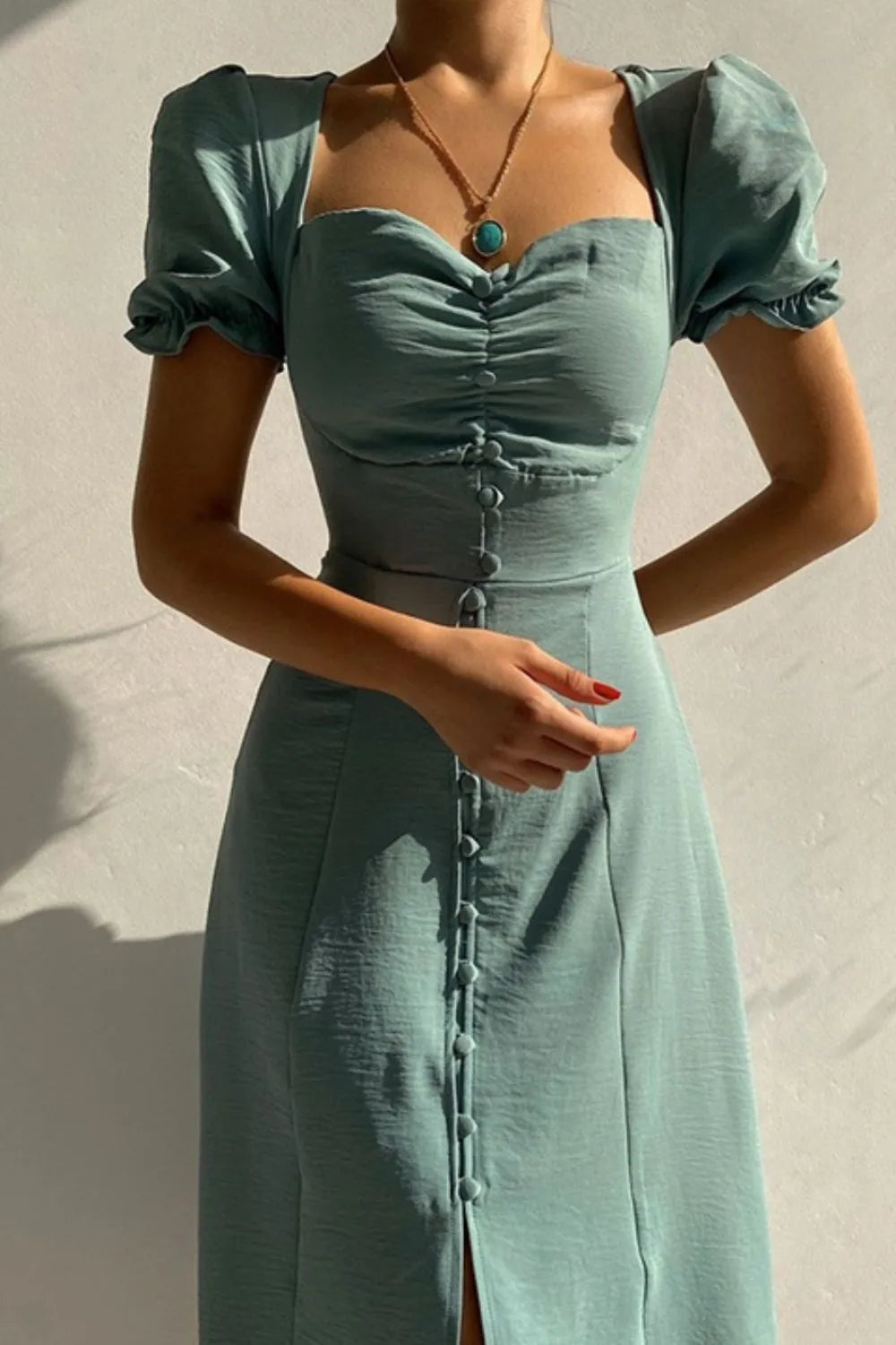 MW | Sweetheart Neck Kurzärmeliges Kleid