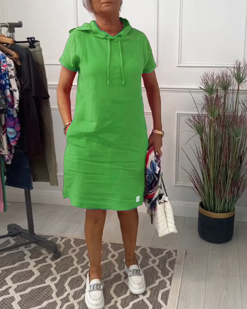 MW | Lässiges Kleid mit Kapuze und kurzen Ärmeln