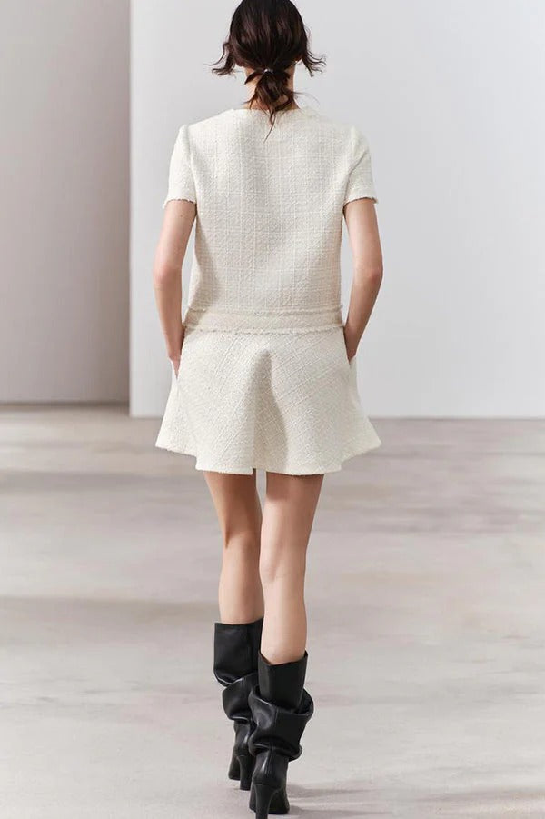 MW | 1960er Jahre London Girl Tweed texturiert Gold Knopf Kurzarm Pocketed Mini Kleid