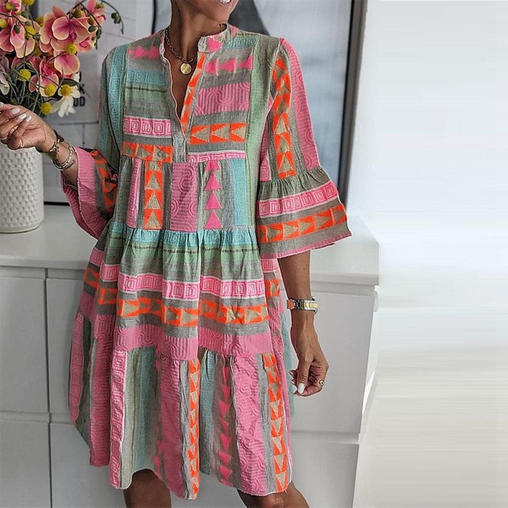 EM | Bedrucktes Kleid mit V-Ausschnitt