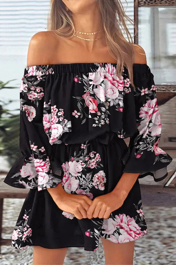 MW | It All Begins with Love Bedrucktes schulterfreies Minikleid