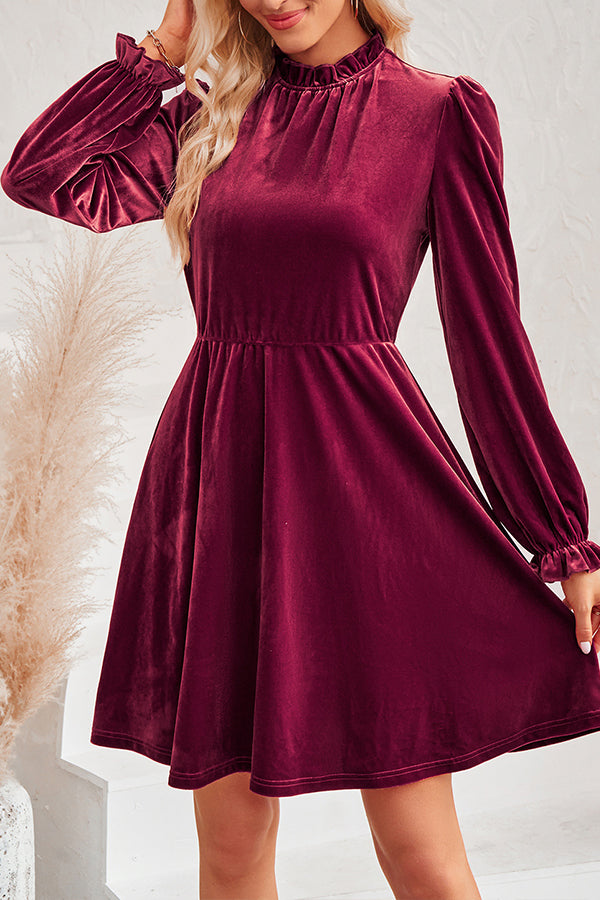 MW | Rollkragen Langärmeliges Minikleid aus Samt
