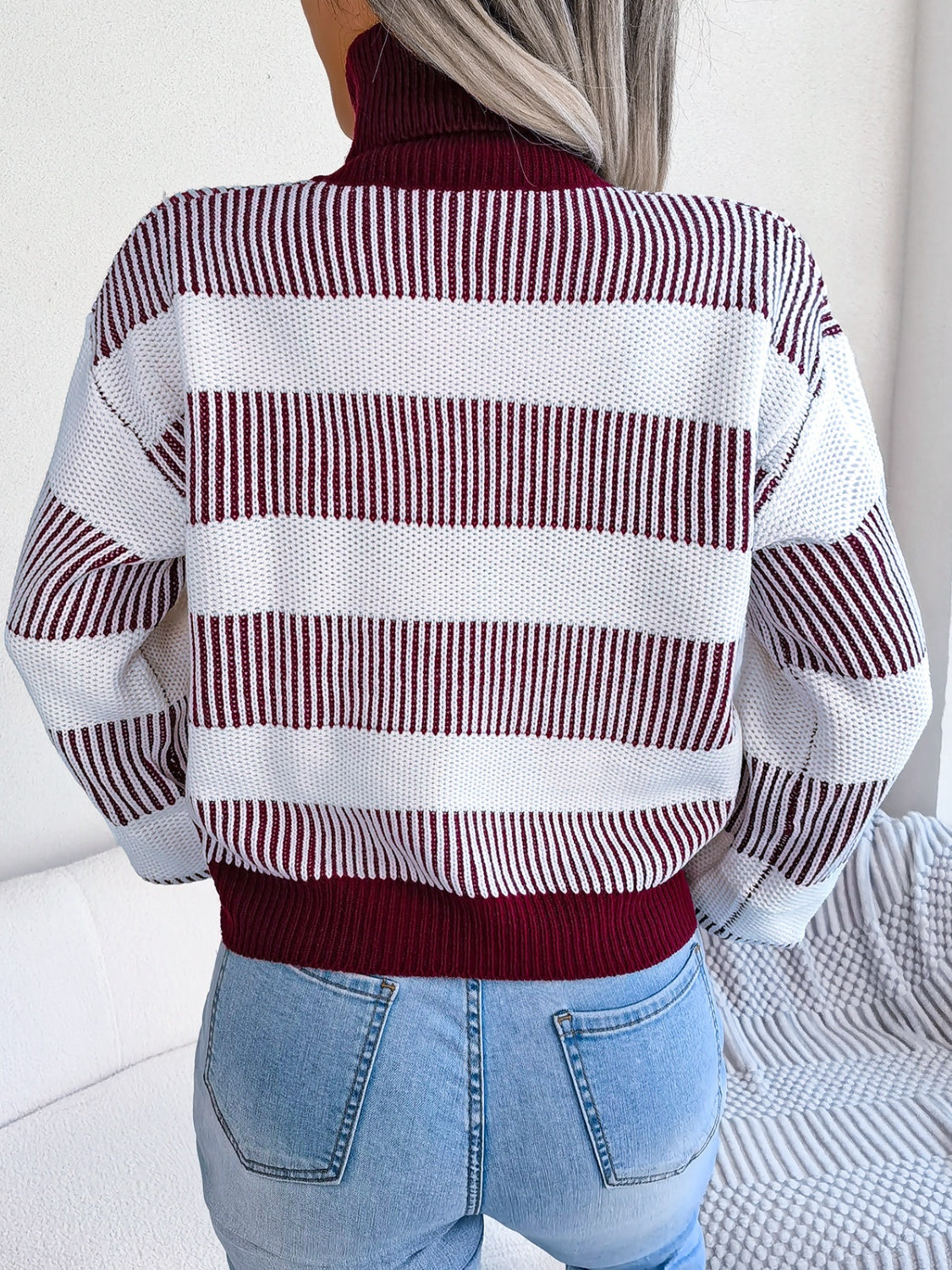 MW | Modischer und minimalistischer Pullover