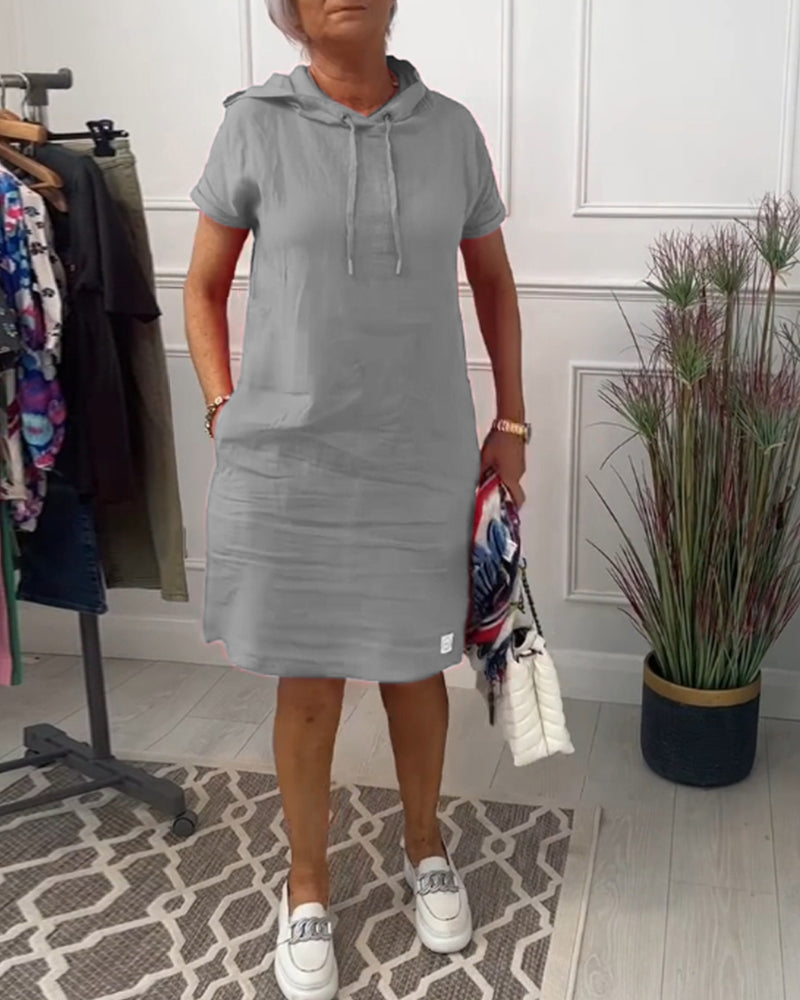 MW | Lässiges Kleid mit Kapuze und kurzen Ärmeln