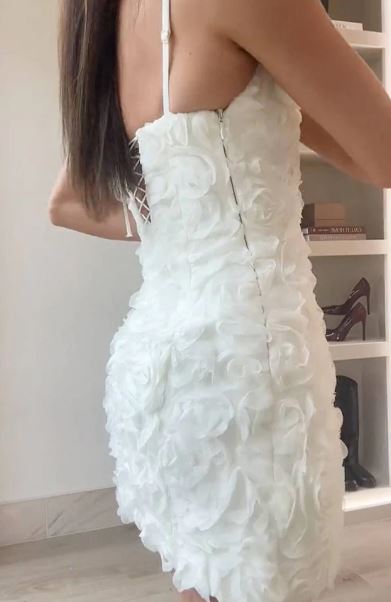 MW | Minikleid mit gekreuzten Trägern im Rücken
