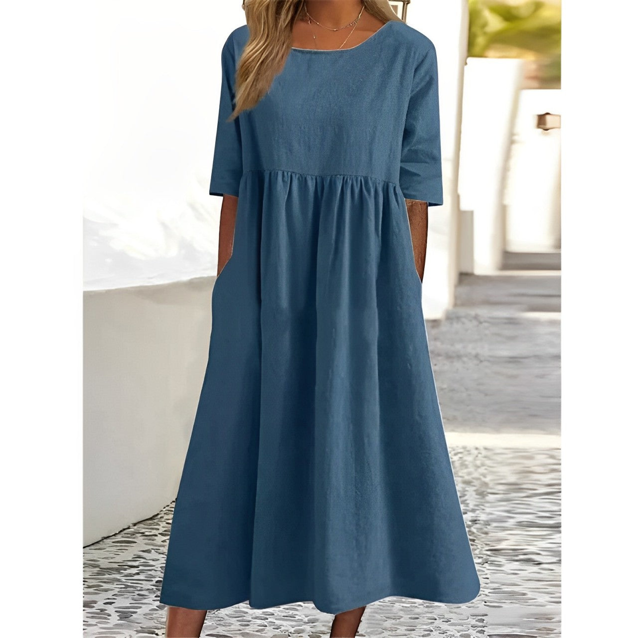 EM | Unifarbenes Midikleid