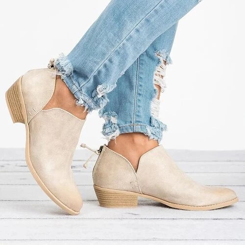 MW | Polierte und coole Stiefel