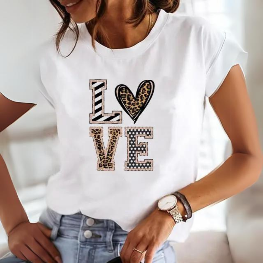 EM | "Love" Shirt