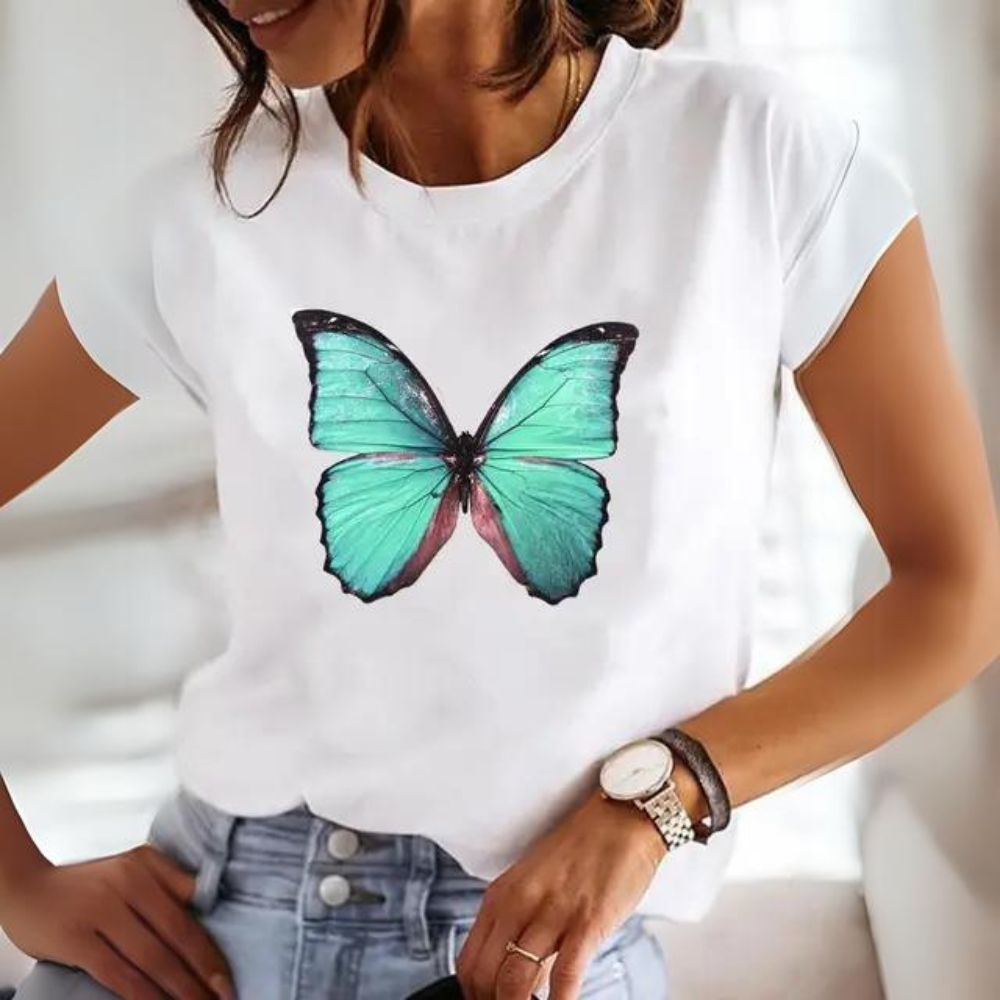 EM | "Love" Shirt