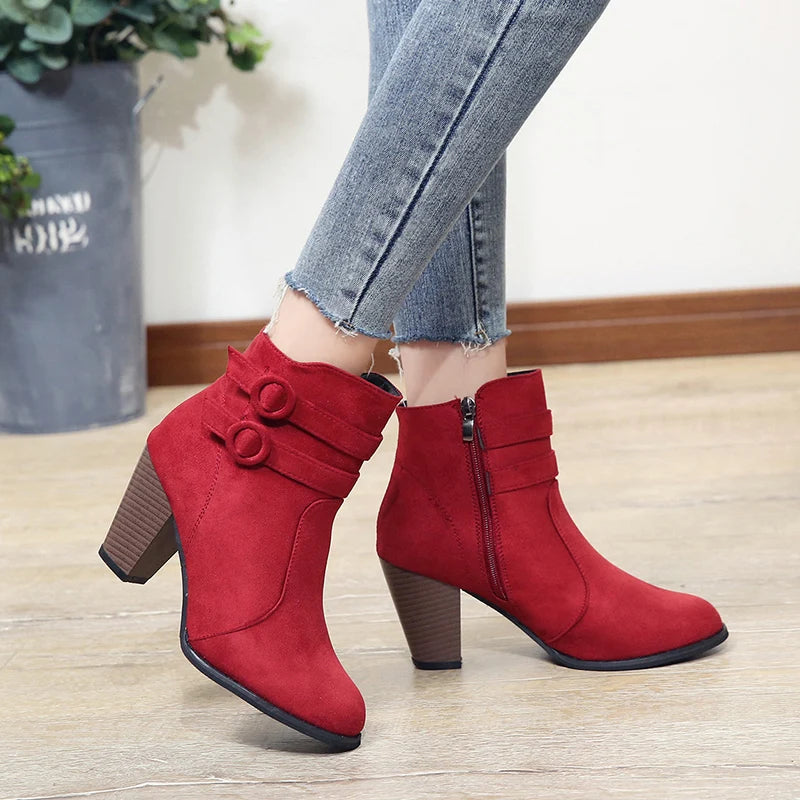 Stützende und stilvolle orthopädische Stiefel