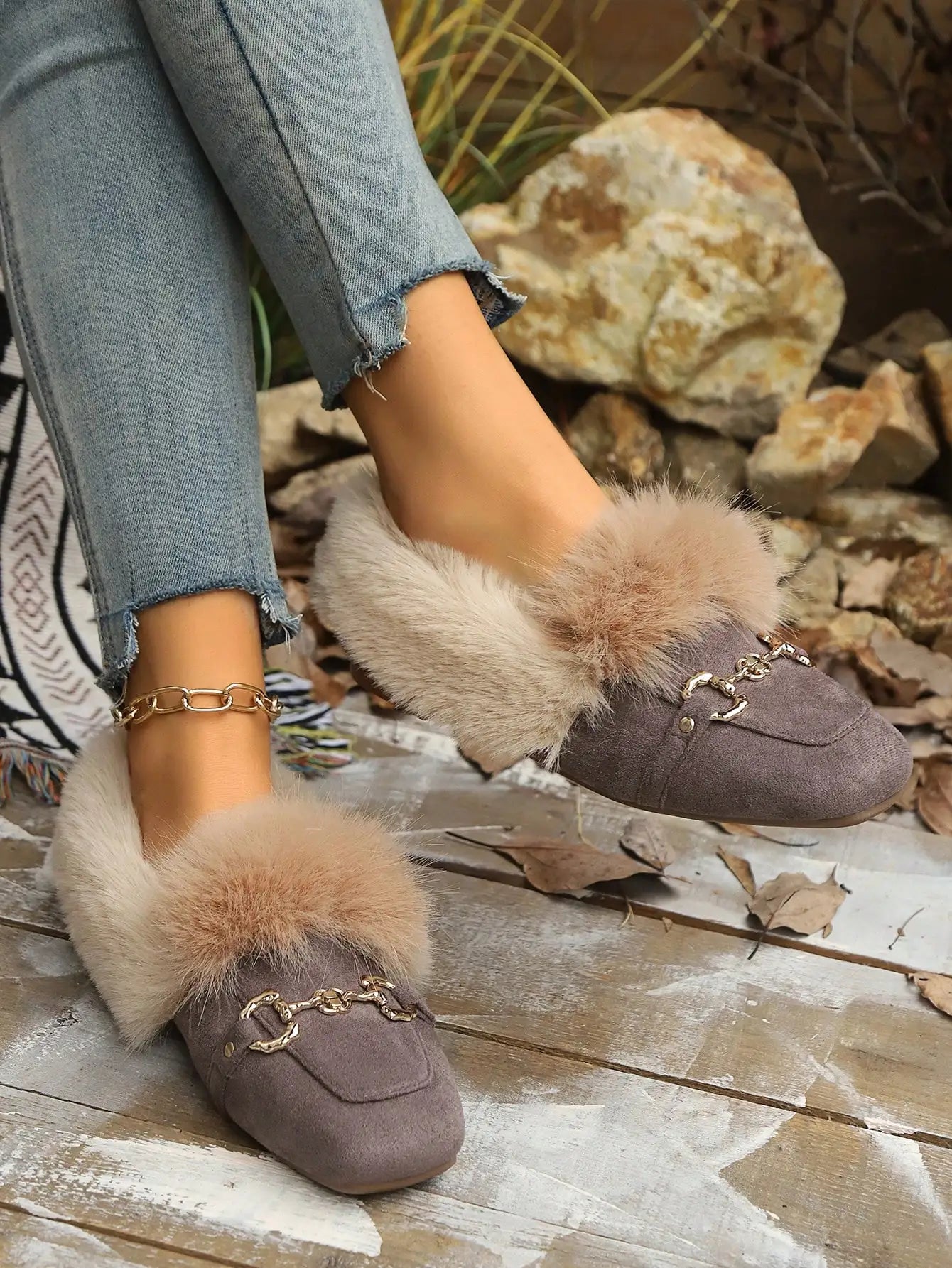 Maßgeschneiderte und bequeme orthopädische Slipper