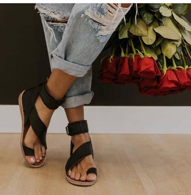 EM | Kreuzriemen-Knöchelwickel-Zehenring-Sandalen