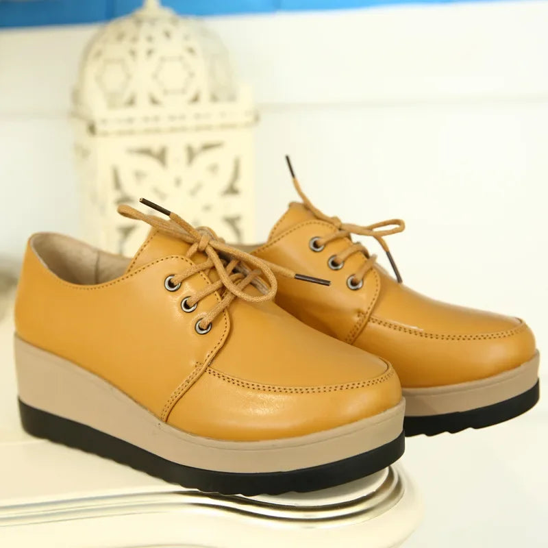 Lässige und stützende orthopädische Schuhe