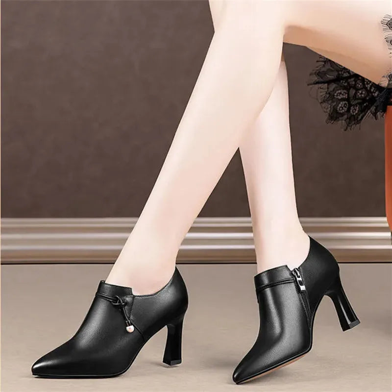 Vielseitige und stützende orthopädische Stiefel