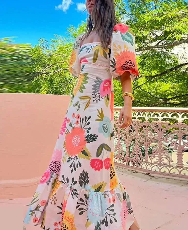 Aria - Swingkleid mit quadratischem Ausschnitt und Laternenärmeln