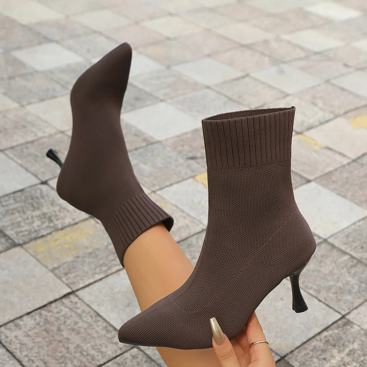 Modische und stützende orthopädische Stiefel