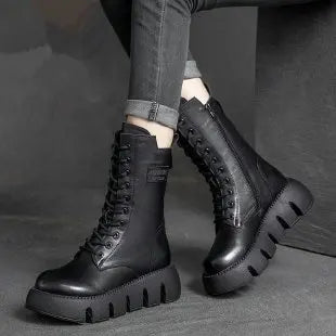 Stützende und stilvolle orthopädische Stiefel