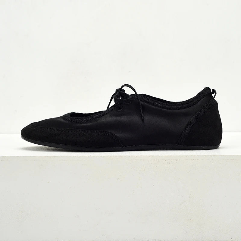 Modische und stützende orthopädische Ballerinas