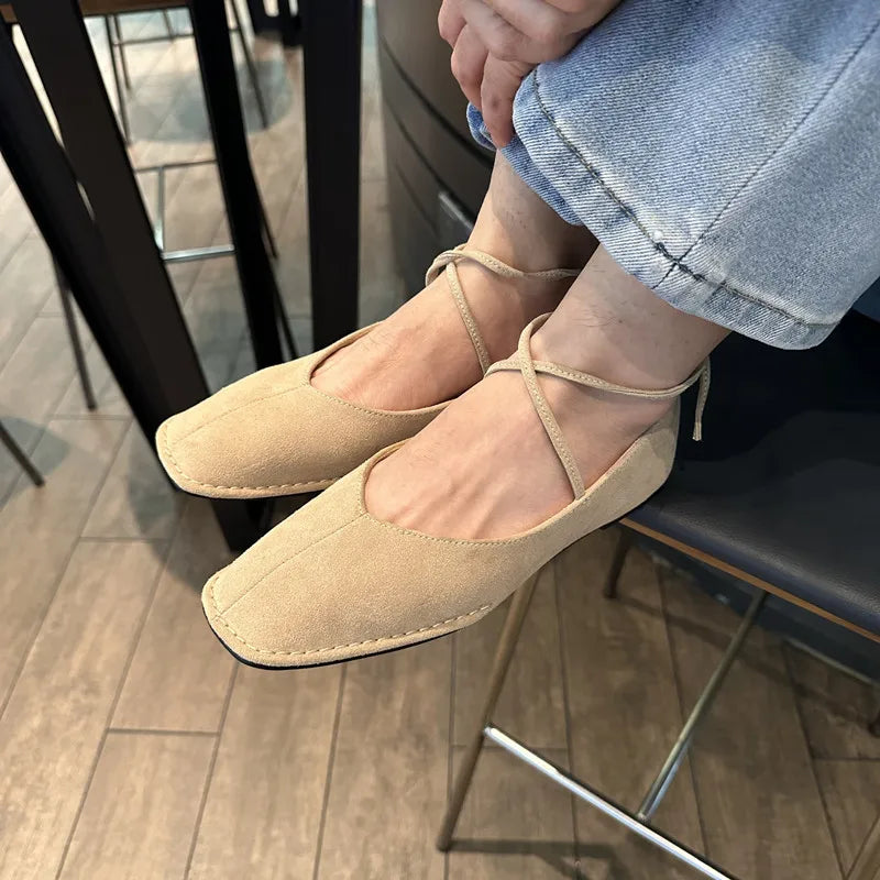Elegante und stützende orthopädische Ballerinas