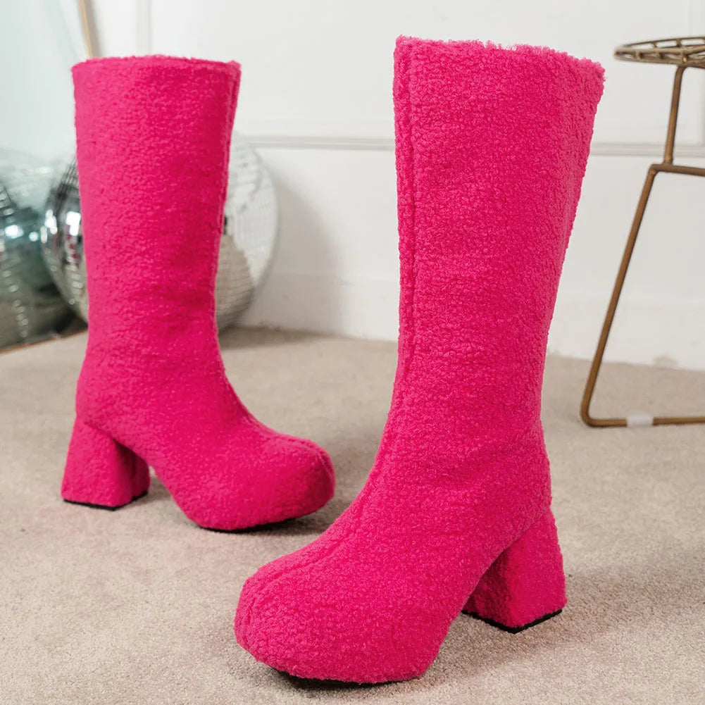 Stützende und trendige orthopädische Stiefel