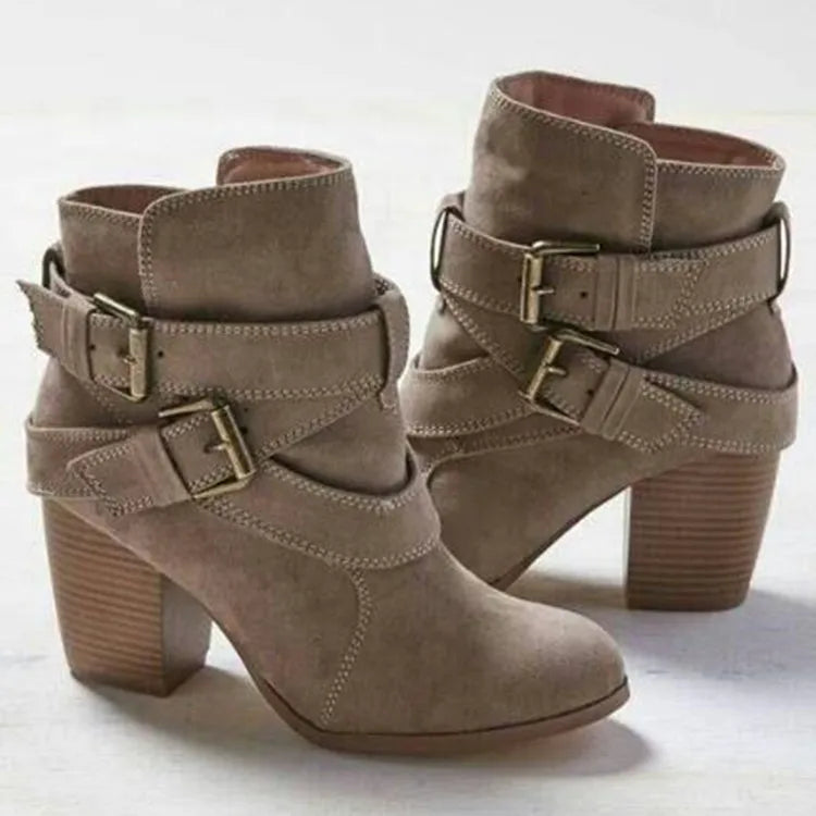Elegante und stützende orthopädische Stiefel