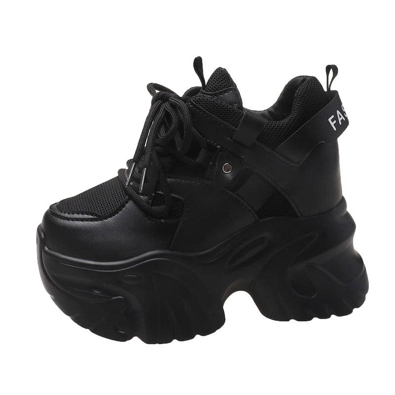 Bequeme und modische orthopädische Turnschuhe