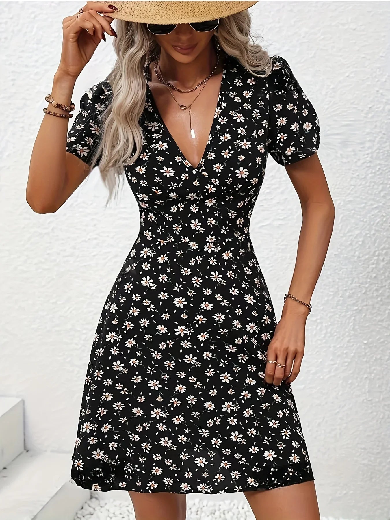 MW | Sommer Frauen Floral Print Mini Kleid V-Ausschnitt Puffärmel Casual Urlaub Kleid für Ausgehen und Party