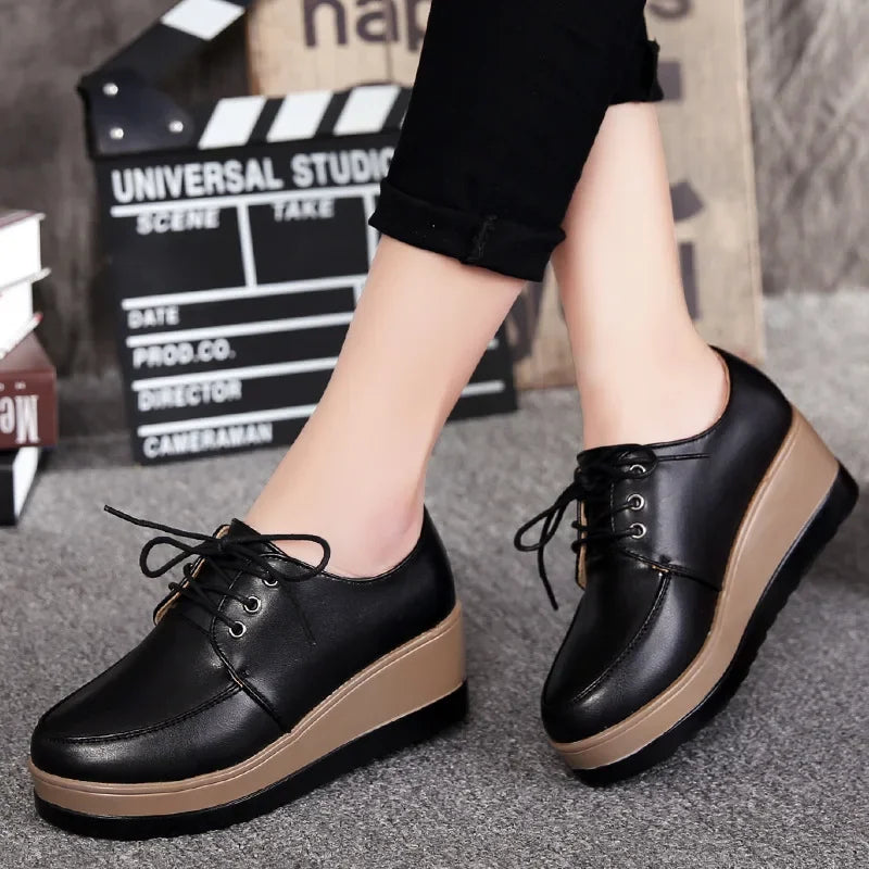 Lässige und stützende orthopädische Schuhe