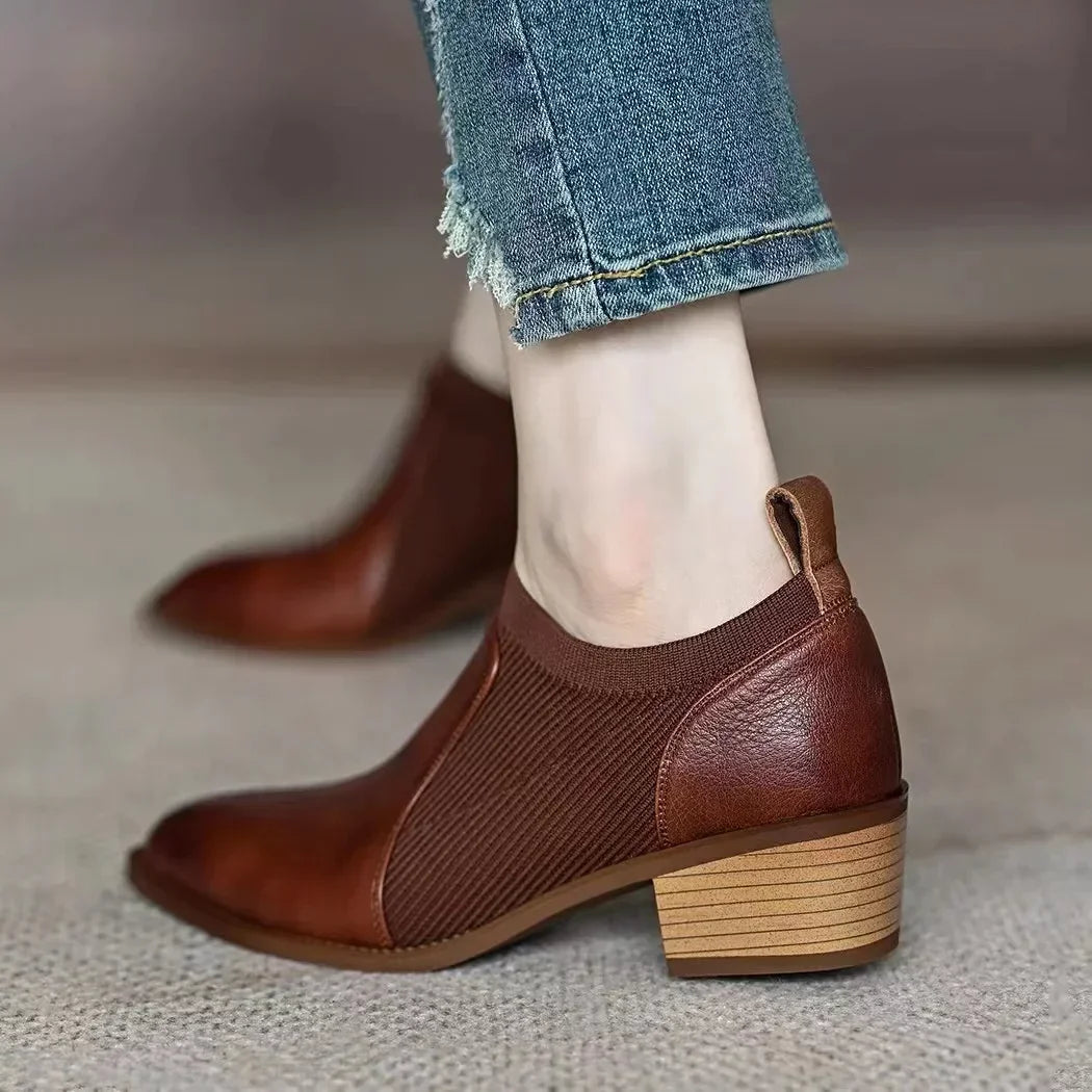 Stützende und stilvolle orthopädische Schuhe
