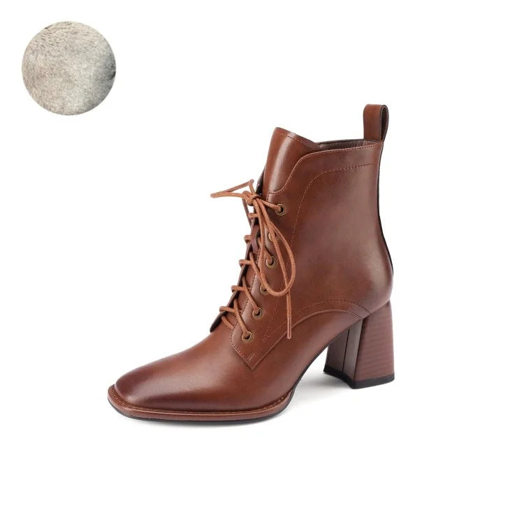 Bequeme und modische orthopädische Stiefel