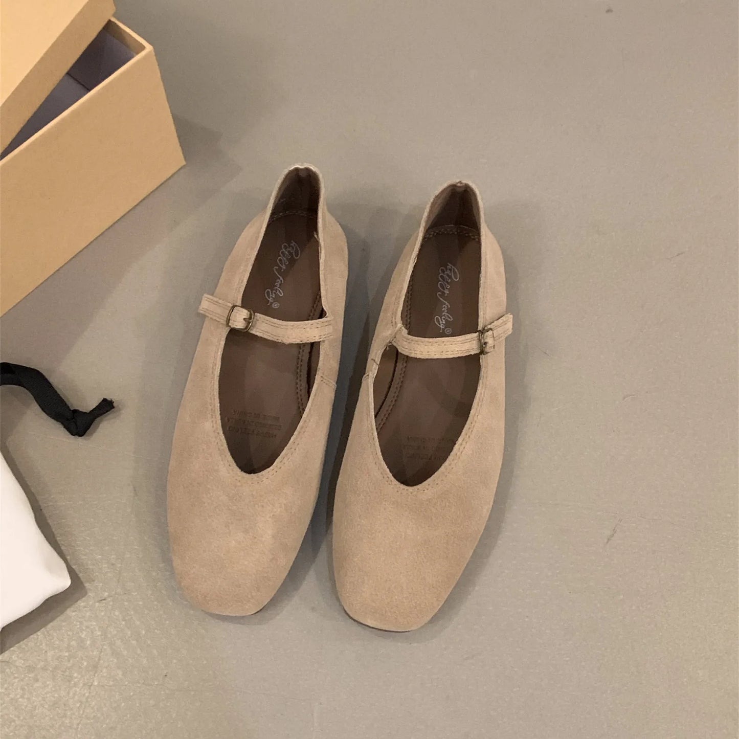 Elegante und stützende orthopädische Ballerinas