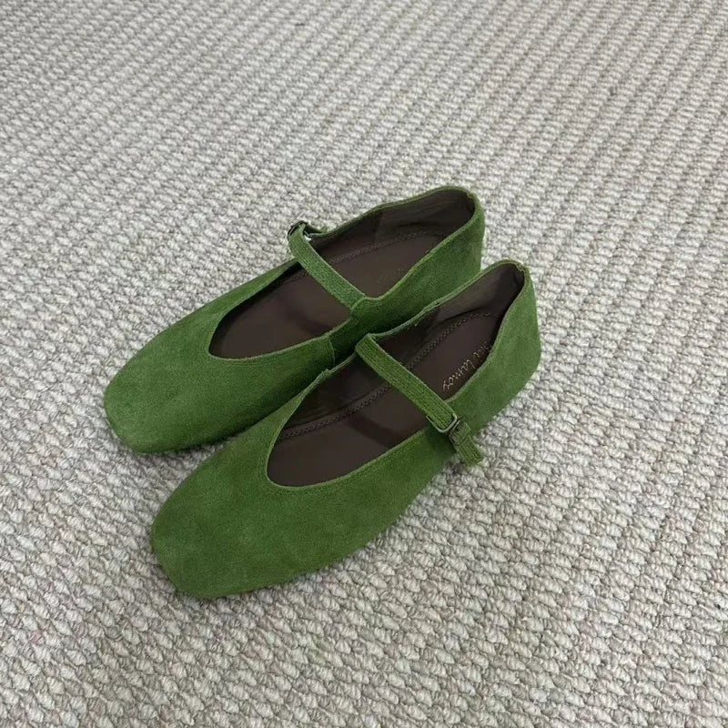 Elegante und stützende orthopädische Ballerinas