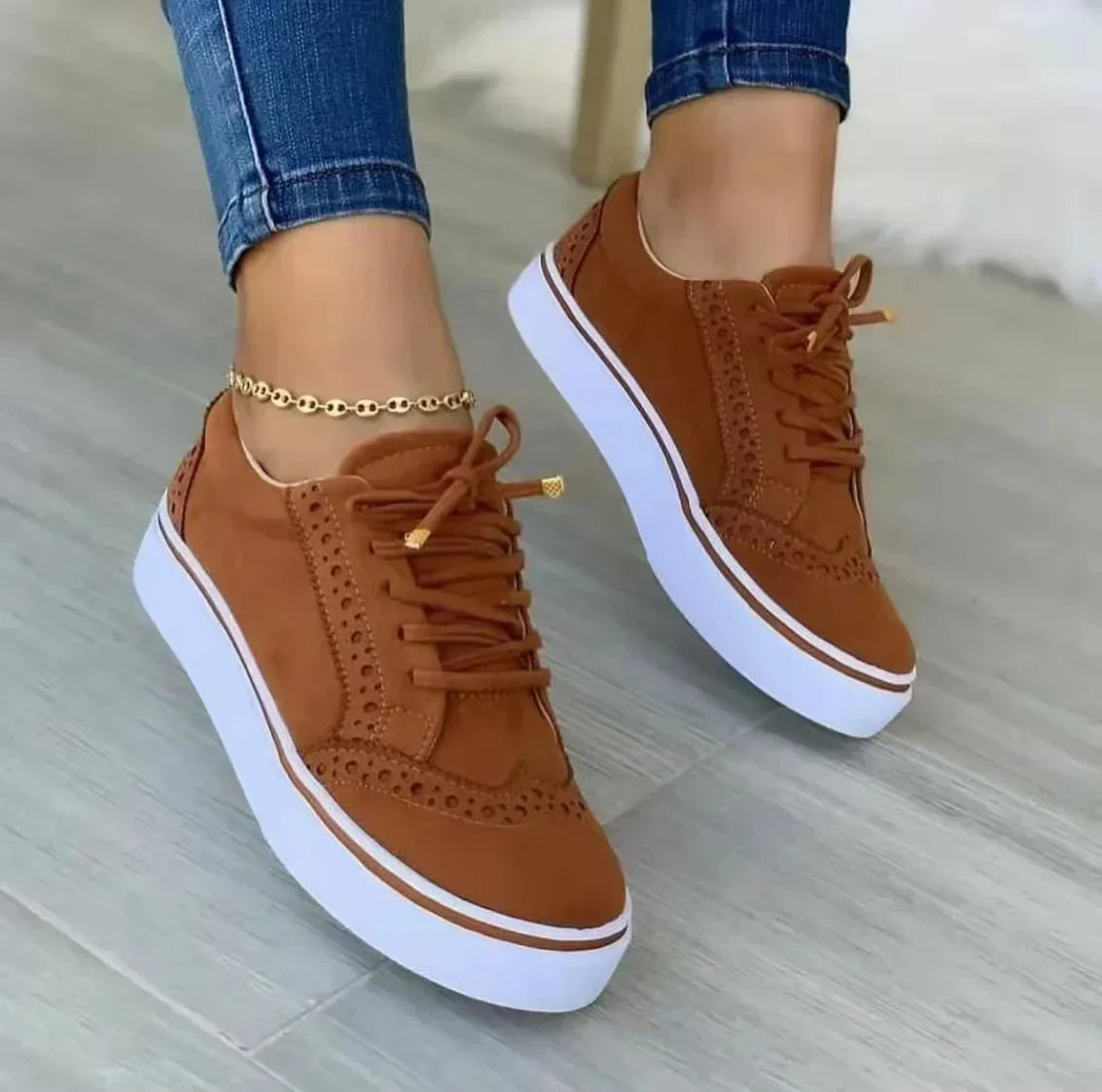 EM | Stylische Plateau-Sneakers