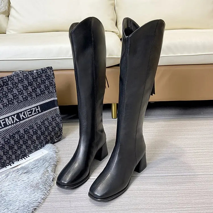 Bequeme und modische orthopädische Stiefel
