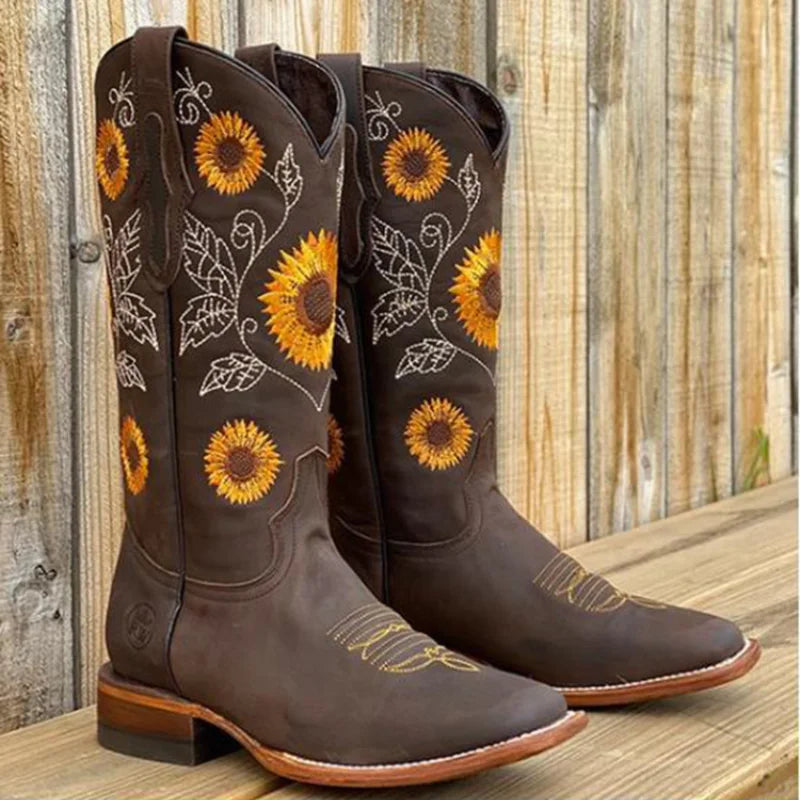 Stützende und trendige orthopädische Stiefel