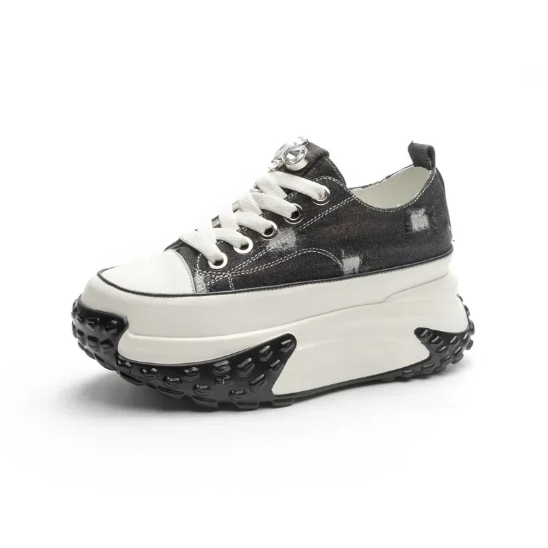 Stützende und stilvolle orthopädische Schuhe