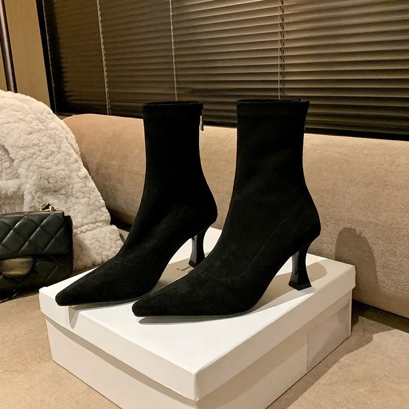 Vielseitige und stützende orthopädische Stiefel