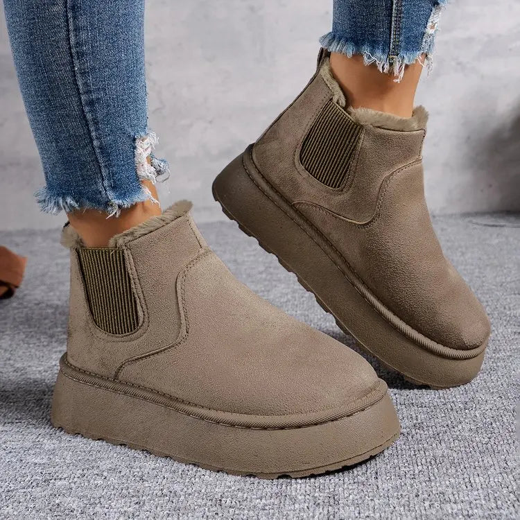 EM | Gemütliche Stiefelette