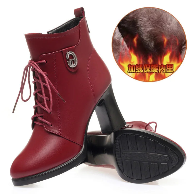 Elegante und stützende orthopädische Stiefel