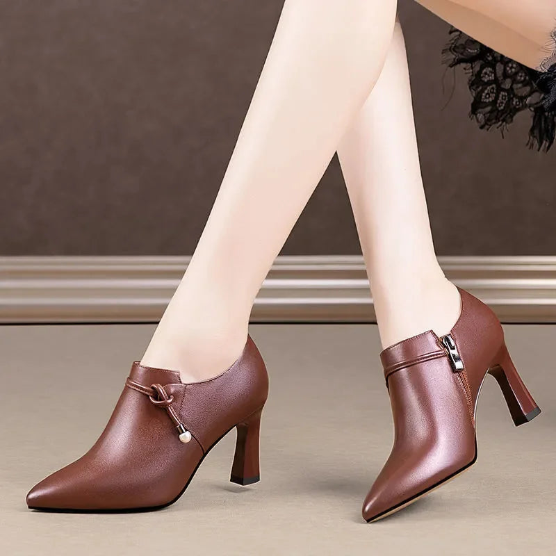 Vielseitige und stützende orthopädische Stiefel