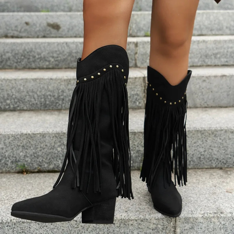 Stützende und trendige orthopädische Stiefel