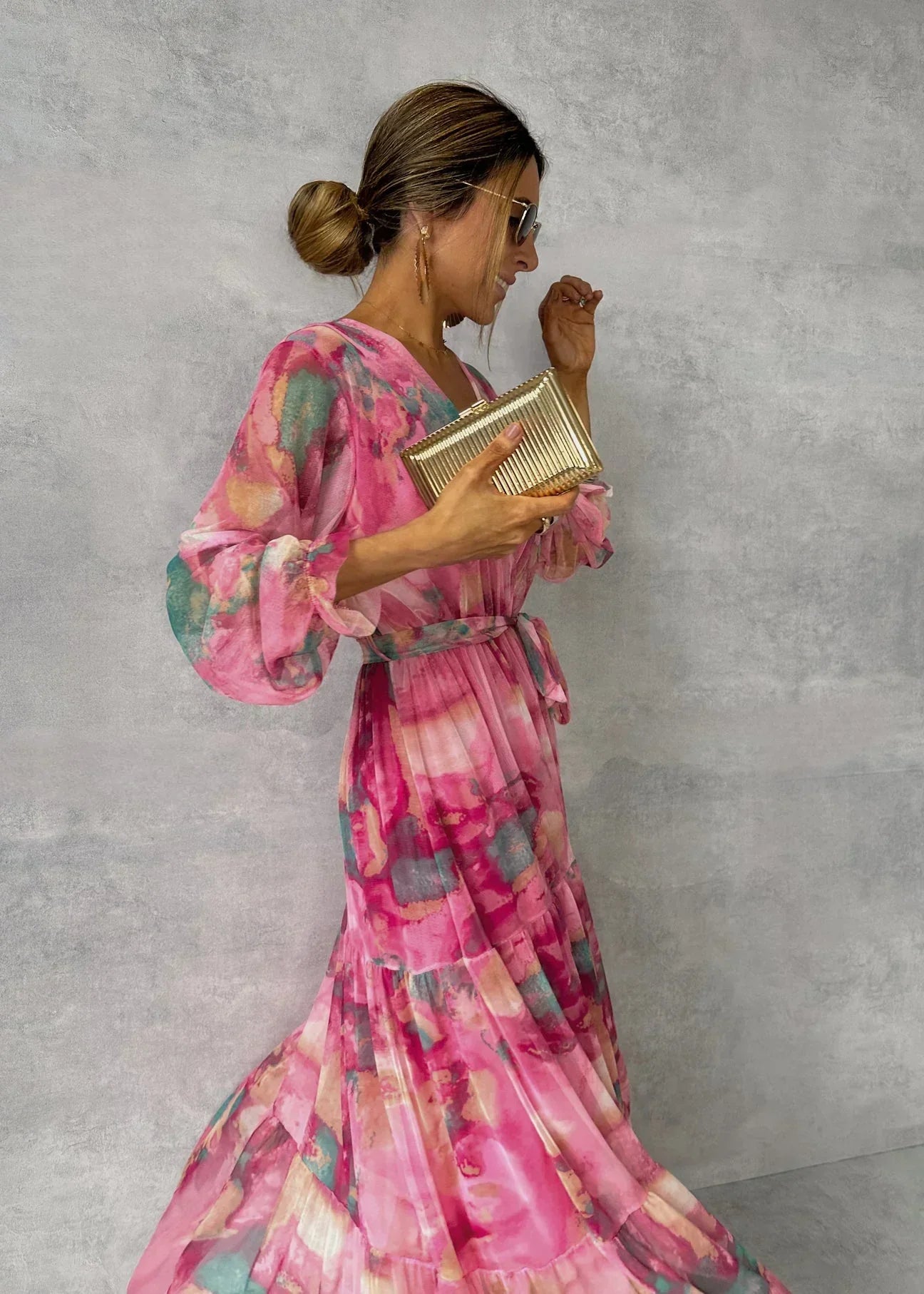 MW | Langärmeliges Sommerkleid in modernem Schnitt