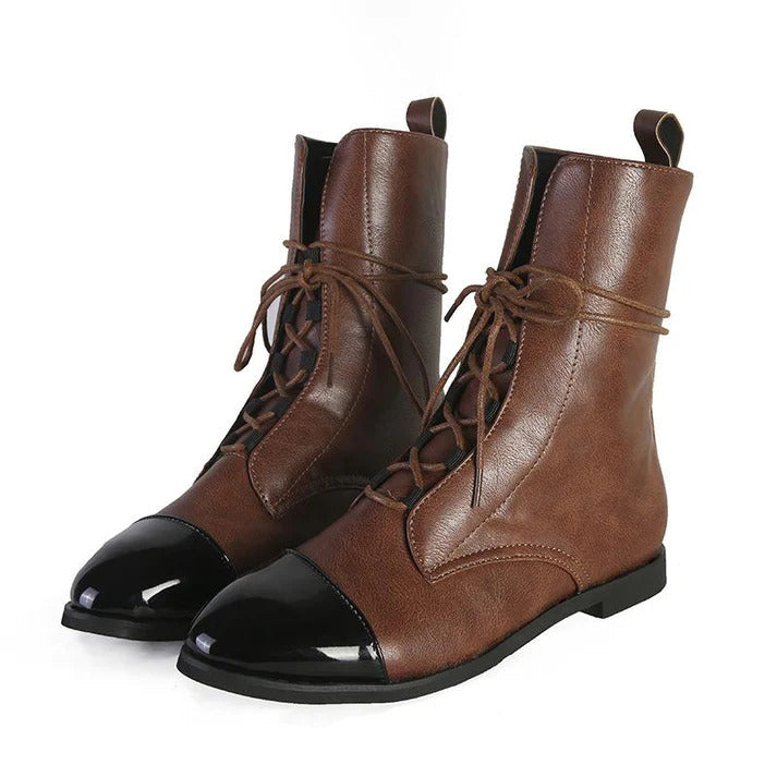 EM | Spitz zulaufende Stiefel