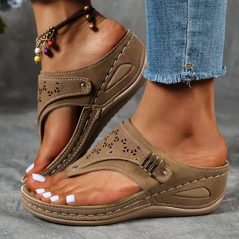 EM | Leichte orthopädische Sandalen