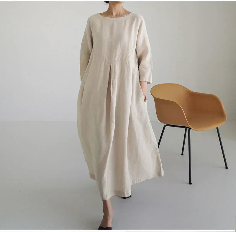EM | Langes Kleid mit langen Ärmeln